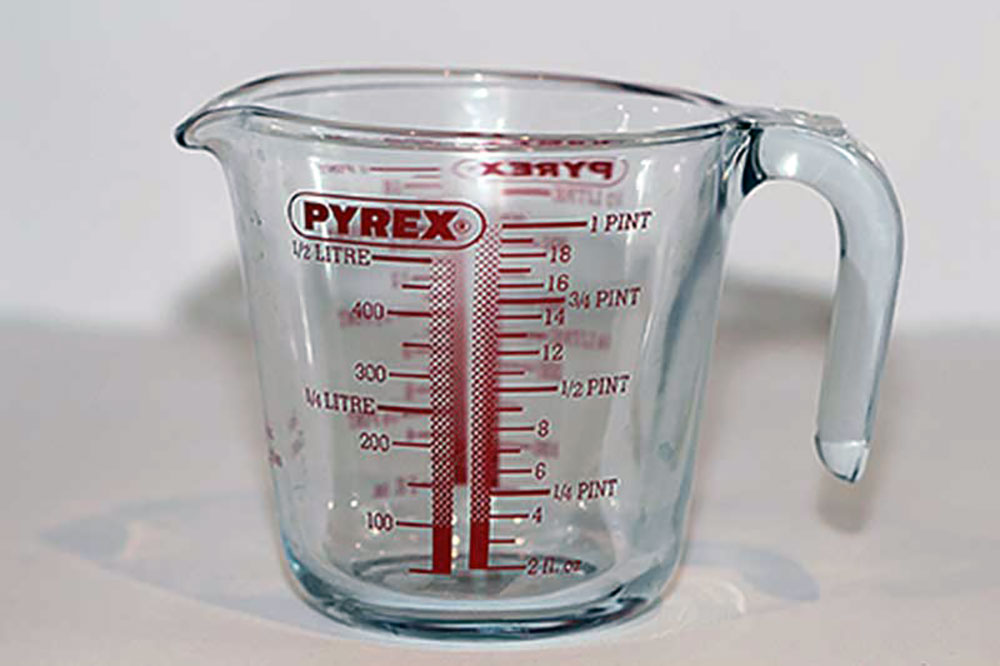 Baluue 10mL Lab Graduated Measuring Cup With Spout Wide Mouth