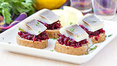 Bluefish With Sour Cream and Beets