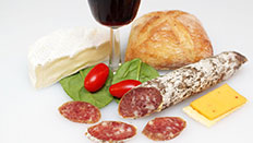 Saucisson au Camembert (Dry Sausage with Camembert Cheese)