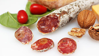 Saucisson aux Noix - Dry sausage with walnuts